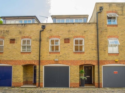 3 bedroom terraced house to rent London, NW6 5EF