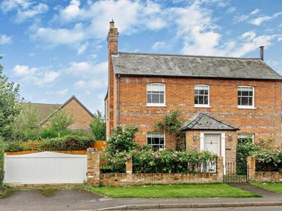 4 Bedroom Detached House For Sale In Chalgrove