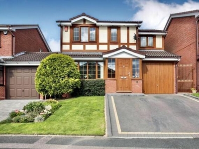 4 Bedroom Detached House For Sale In Dosthill, Tamworth