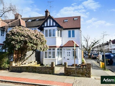 4 Bedroom End Of Terrace House For Sale In East Finchley