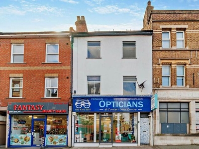 4 bedroom flat for sale London, NW4 2DX