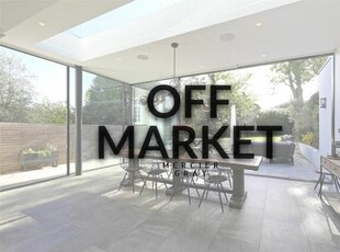 4 Bedroom House For Sale In South Hampstead