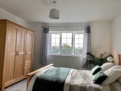 4 bedroom house share to rent Thame, OX9 3GF