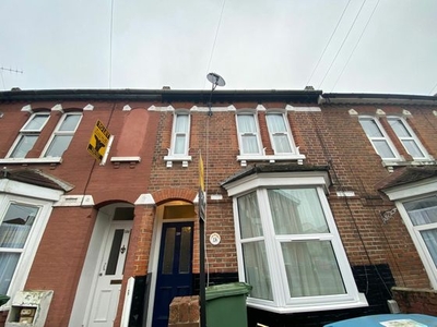 4 bedroom terraced house to rent Southampton, SO15 2HW