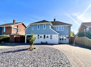 5 Bedroom Detached House For Sale In Highcliffe