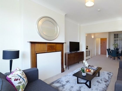 5 bedroom flat to rent Regents Park, NW8 7HY