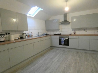 5 bedroom house share to rent Stoke-on-trent, ST4 1NL