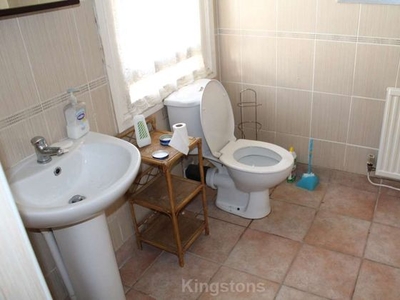 5 bedroom terraced house to rent Cardiff, CF23 5EU