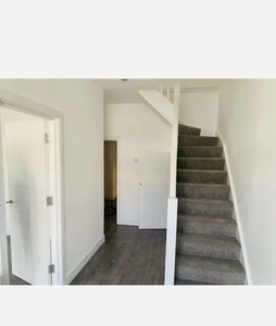 6 bedroom semi-detached house to rent Ilford, IG1 3QB