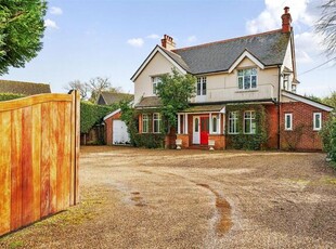 7 Bedroom Detached House For Sale In Yateley, Hampshire