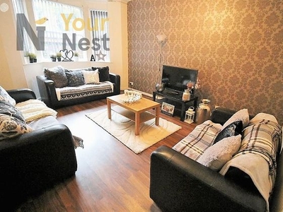 8 bedroom house to rent Leeds, LS6 3BG