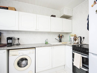 Flat in St Antonys Road, Forest Gate, E7