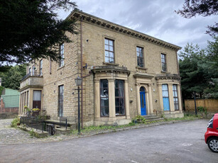 Studio Flat For Sale In Hollyroyd House, West Yorkshire