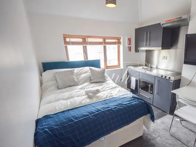 Studio flat to rent Stratford-upon-avon, CV37 6SG