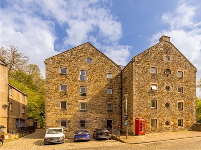 1 bed ground floor flat for sale in Dean