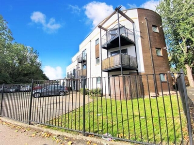 1 Bedroom Apartment For Sale In Edgware, Greater London