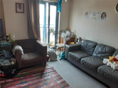 1 Bedroom Apartment For Sale In Swindon, Wiltshire
