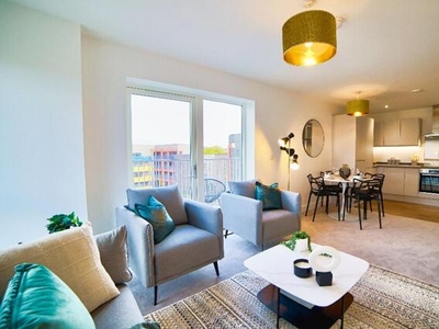 1 Bedroom Apartment For Sale In Wood Lane End