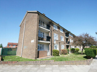 1 Bedroom Flat For Sale In Chigwell, Essex