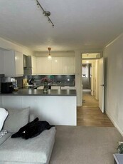 1 Bedroom Flat For Sale In Redhill