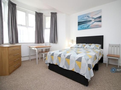 1 Bedroom House Share For Rent In Rhymney, Tredegar
