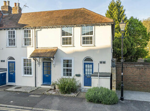 1 Bedroom Maisonette For Sale In Staines, Surrey