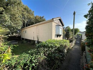 1 Bedroom Park Home For Sale In Hullbridge, Hockley