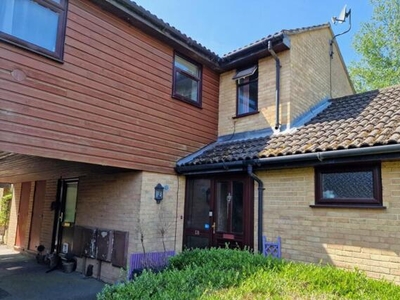 1 Bedroom Terraced House For Sale In Ash Vale, Surrey