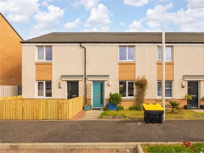 2 bed terraced house for sale in The Wisp