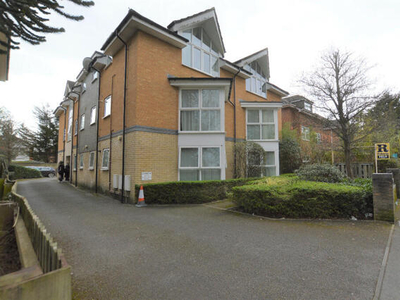 2 Bedroom Apartment For Rent In Bournemouth, Dorset
