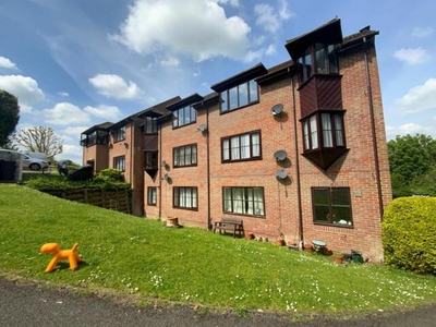 2 Bedroom Apartment For Rent In Chesham