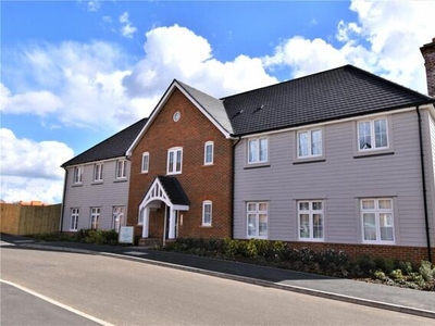 2 Bedroom Apartment For Rent In Fleet, Hampshire