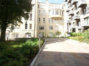 2 Bedroom Apartment For Rent In French Yard, Bristol