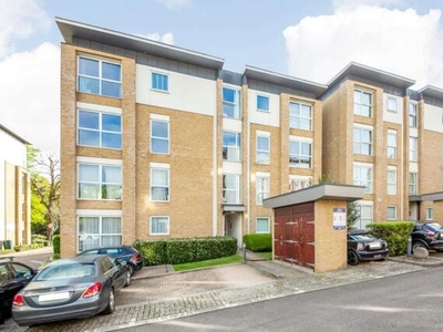 2 Bedroom Apartment For Sale In East Dulwich, London