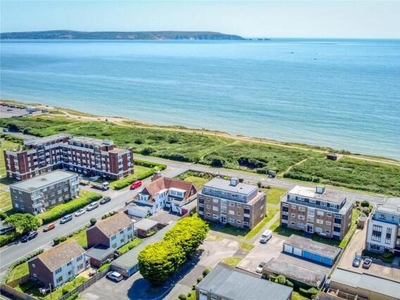 2 Bedroom Apartment For Sale In Lymington, Hampshire