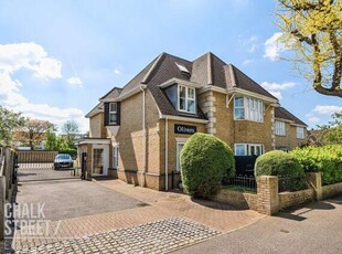 2 Bedroom Apartment For Sale In The Avenue, Hornchurch