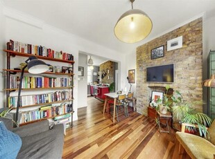 2 Bedroom Apartment For Sale In Welwyn Street, Bethnal Green