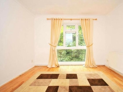 2 bedroom apartment to rent London, SE23 3UX