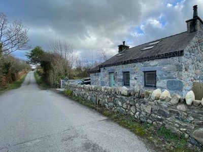 2 Bedroom Detached House For Sale In Caernarfon, Gwynedd