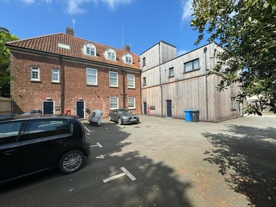 2 Bedroom Flat For Rent In Beccles, Suffolk