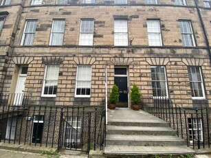 2 Bedroom Flat For Rent In New Town, Edinburgh