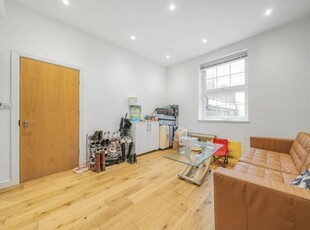 2 Bedroom Flat For Rent In Victoria, London