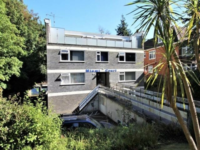 2 Bedroom Flat For Rent In Westbourne