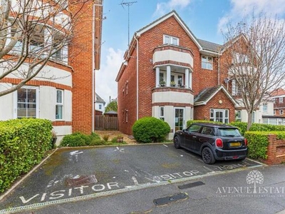 2 Bedroom Flat For Sale In Bournemouth, Dorset