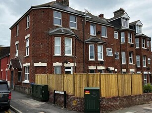 2 Bedroom Ground Floor Flat For Rent In Seaford, East Sussex