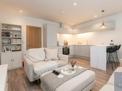 2 Bedroom Maisonette For Sale In The Old Railway Club