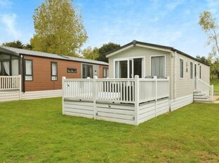 2 Bedroom Park Home For Sale In Allerthorpe