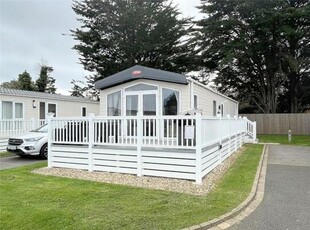 2 Bedroom Park Home For Sale In Christchurch, Dorset