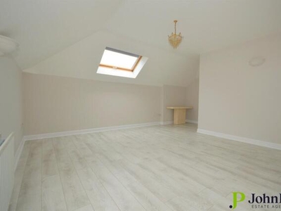 2 Bedroom Penthouse For Rent In Coundon, Coventry