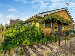 2 Bedroom Semi-detached Bungalow For Sale In Whitstable